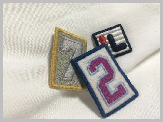 Merrow Border Custom Stitched Patches , Clothing Iron On Embroidered P